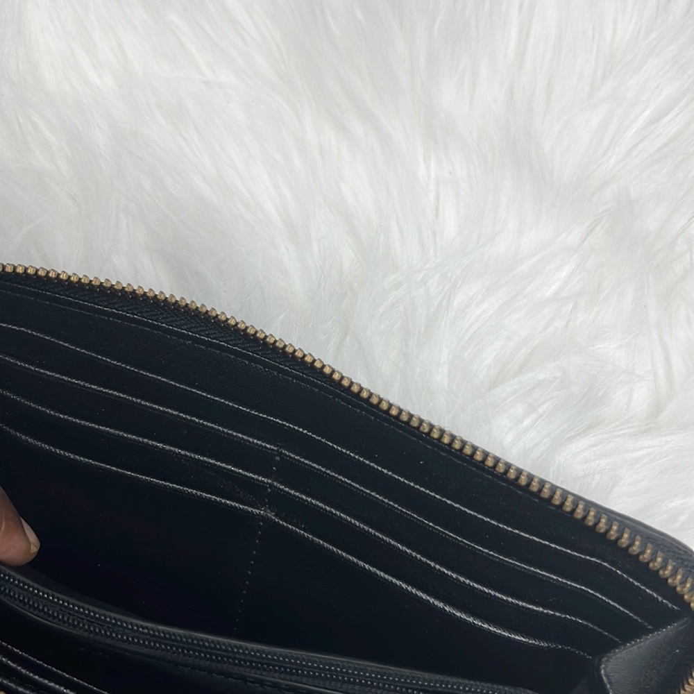 Fossil Leaf Print Wallet Black Pebbled Grain Zip Around Card Slots - Picture 6 of 8